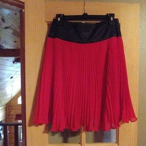 The Limited Pleated skirt